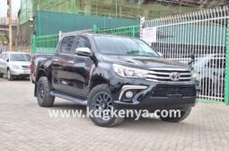 TOYOTA – HILUX (Z-GRADE / EX-JAPAN / 4WD)