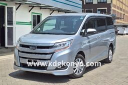 TOYOTA – NOAH (X / 7-SEATER)