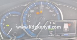 TOYOTA – FIELDER (Hybrid EX)