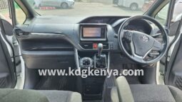 TOYOTA – ESQUIRE ( 7 SEATER)