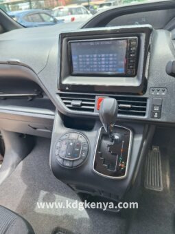 
										TOYOTA – NOAH (X / 7-SEATER) full									