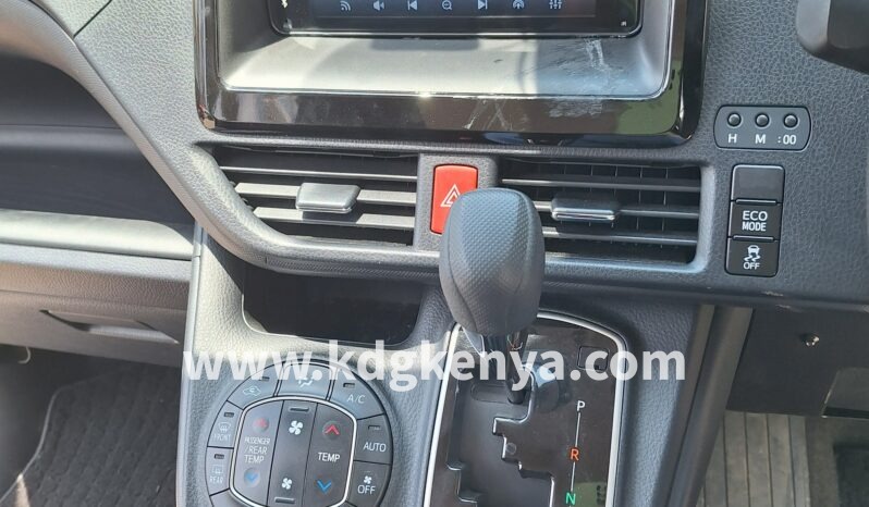 
								TOYOTA – NOAH (X / 7-SEATER) full									