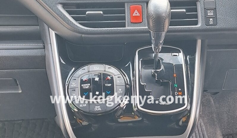 
								TOYOTA – ESQUIRE ( 7 SEATER) full									