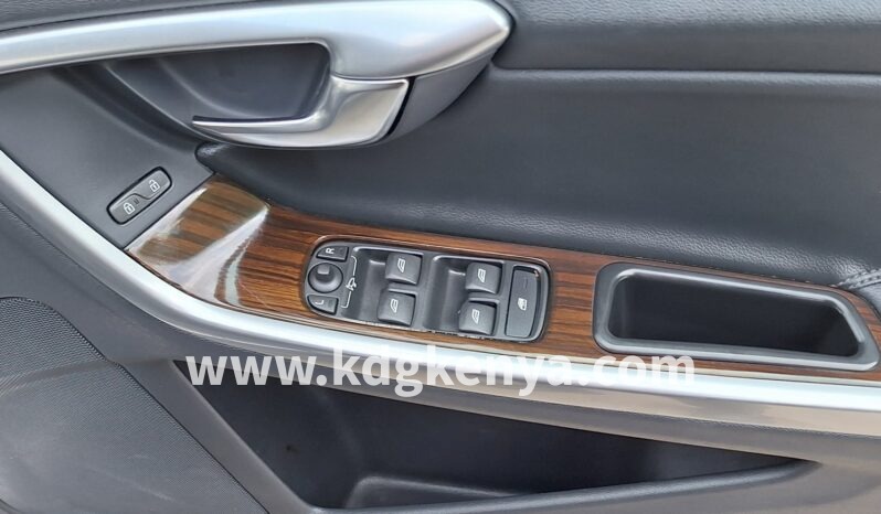 
								VOLVO – V60 (D4-CLASSIC / 2WD / EX-JAPAN) full									