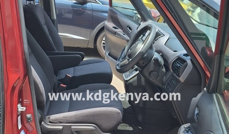 
								NISSAN – SERENA (X V SELECTION / 8 SEATER) full									