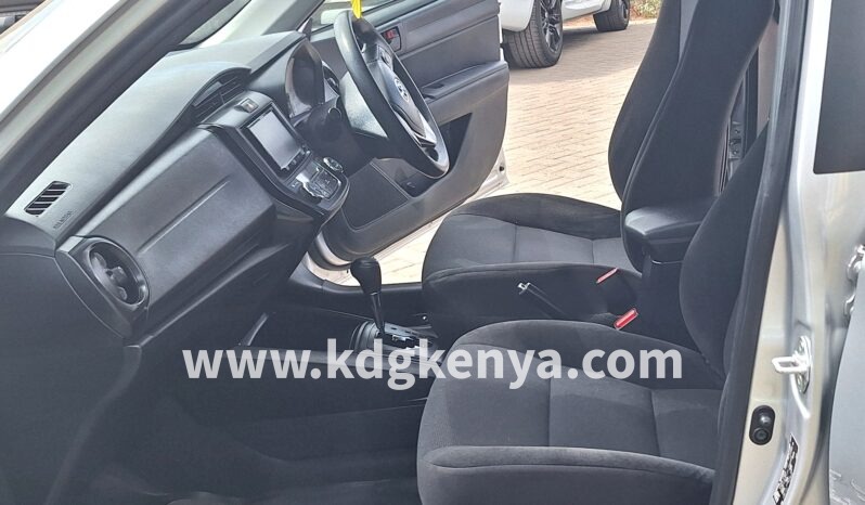 
								TOYOTA – COROLLA AXIO (1.5L HYBRID) full									