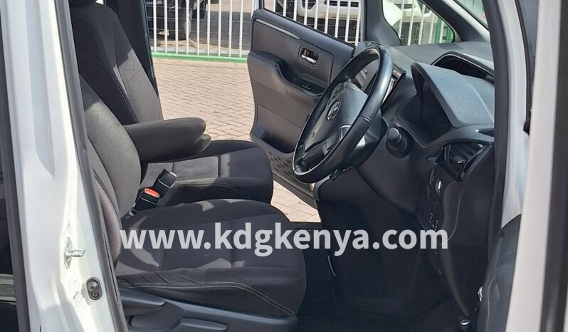 
								TOYOTA – ESQUIRE ( 7 SEATER) full									