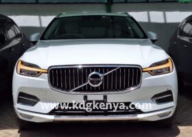 VOLVO – XC60  (T5 INSCRIPTION / AWD)