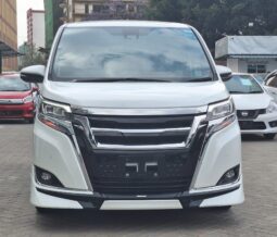 TOYOTA – ESQUIRE (XI / 6 SEATER)