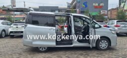 
TOYOTA – VOXY (X / 4WD / 8 SEATER) full									