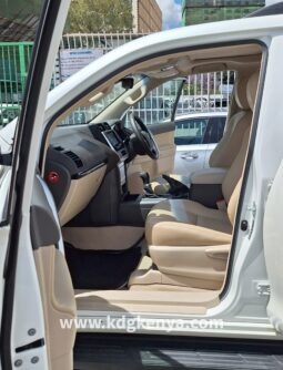 TOYOTA – LAND CRUISER PRADO (TX / 7 SEATER / 4WD) full