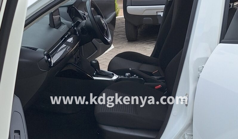 MAZDA – DEMIO (15S) full