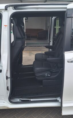 
										TOYOTA – ESQUIRE (XI / 6 SEATER) full									