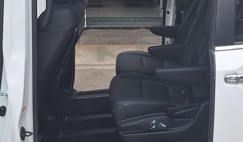 
								TOYOTA – ESQUIRE (XI / 6 SEATER) full									