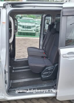 
TOYOTA – VOXY (X / 4WD / 8 SEATER) full									