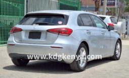 
MERCEDES  – BENZ  A – CLASS A180 (PROGRESSIVE LINE ) full									