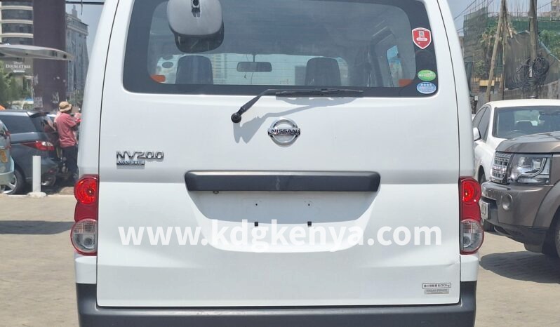 
								NISSAN – NV200 (DX) full									