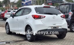 MAZDA – DEMIO (15S) full