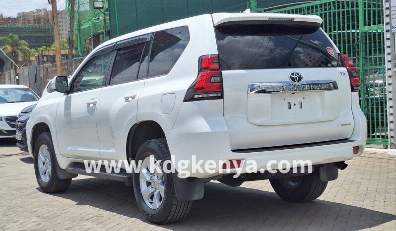 
								TOYOTA  – LAND CRUISER PRADO (TX / 5 SEATER / 4WD) full									