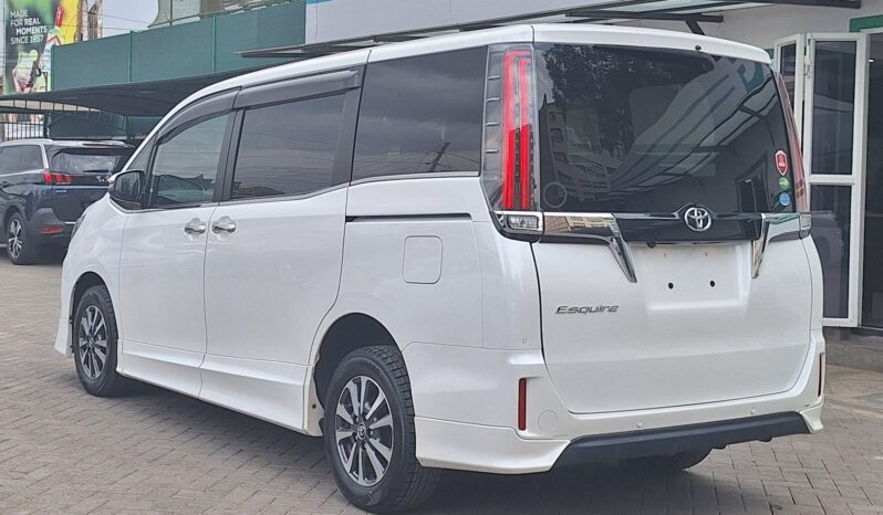 
								TOYOTA – ESQUIRE (XI / 6 SEATER) full									