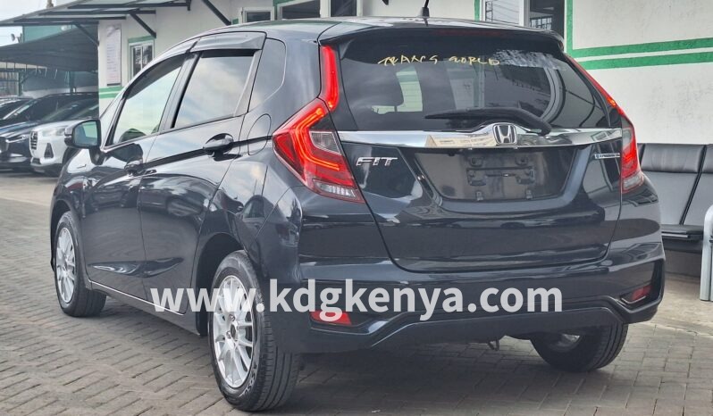 HONDA – FIT (1.3L HYBRID / 4WD) full