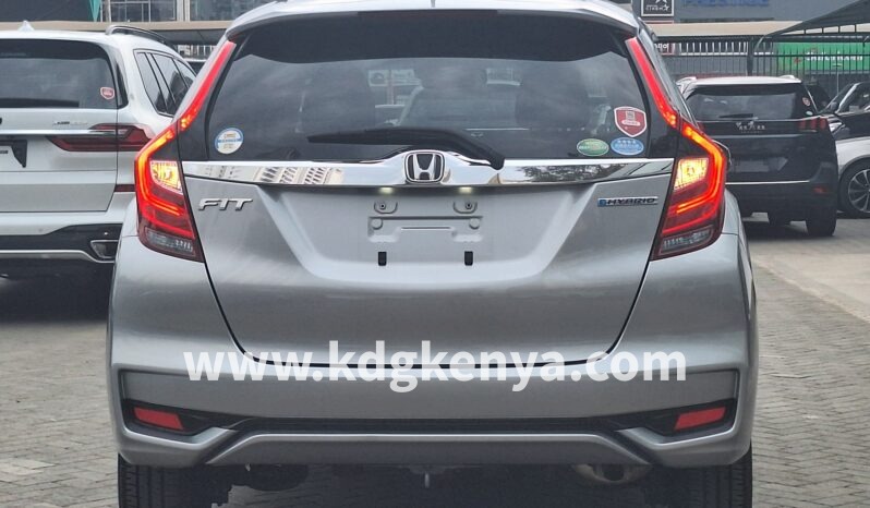 
								HONDA – FIT (HYBRID F / 4WD) full									