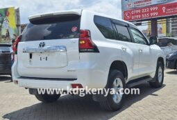 
										TOYOTA  – LAND CRUISER PRADO (TX / 5 SEATER / 4WD) full									