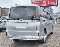 
TOYOTA – VOXY (X / 4WD / 8 SEATER) full									