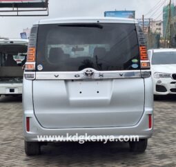 
TOYOTA – VOXY (X / 4WD / 8 SEATER) full									