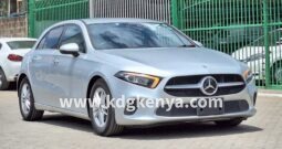 MERCEDES  – BENZ  A – CLASS A180 (PROGRESSIVE LINE )