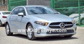 MERCEDES  – BENZ  A – CLASS A180 (PROGRESSIVE LINE )