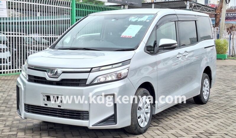 
TOYOTA – VOXY (X / 4WD / 8 SEATER) full									