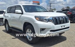 
										TOYOTA  – LAND CRUISER PRADO (TX / 5 SEATER / 4WD) full									