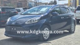 TOYOTA – AQUA (S Style Black)