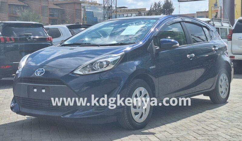 
								TOYOTA – AQUA (S Style Black) full									