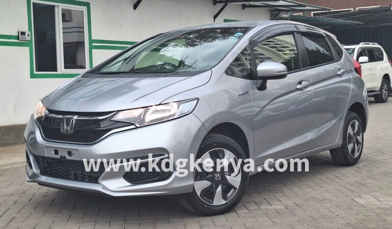 
								HONDA – FIT (HYBRID F / 4WD) full									