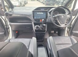 TOYOTA – ESQUIRE (XI / 6 SEATER)
