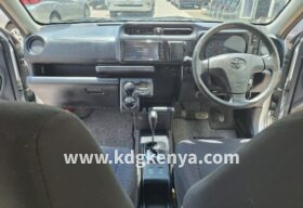 TOYOTA – PROBOX VAN (HYBRID DX COMFORT)