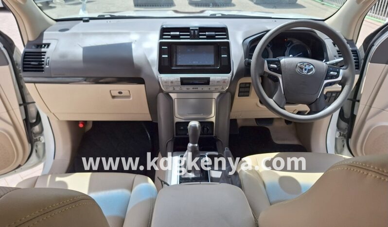 TOYOTA – LAND CRUISER PRADO (TX / 7 SEATER / 4WD) full
