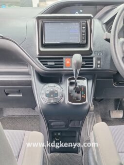 
TOYOTA – VOXY (X / 4WD / 8 SEATER) full									