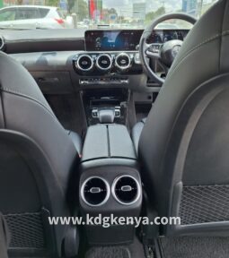 
MERCEDES  – BENZ  A – CLASS A180 (PROGRESSIVE LINE ) full									
