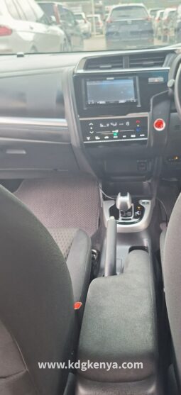 
										HONDA – FIT (HYBRID F / 4WD) full									