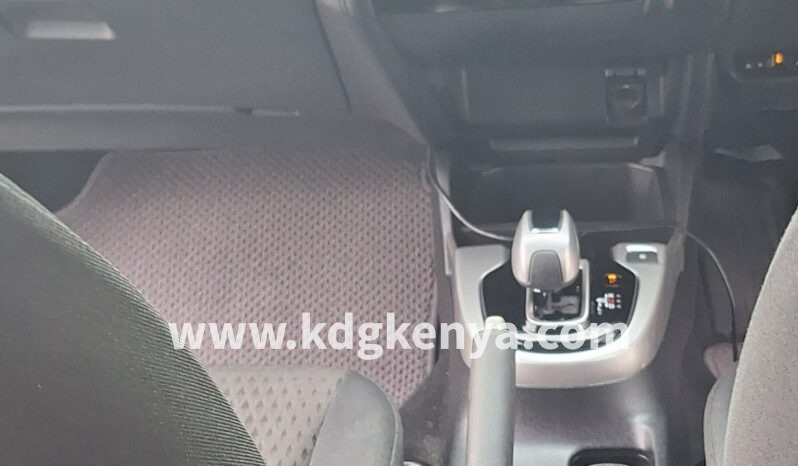 
								HONDA – FIT (HYBRID F / 4WD) full									