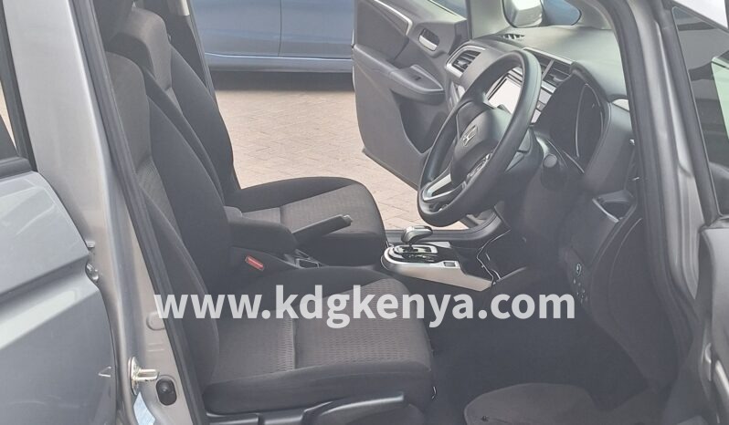 
								HONDA – FIT (HYBRID F / 4WD) full									