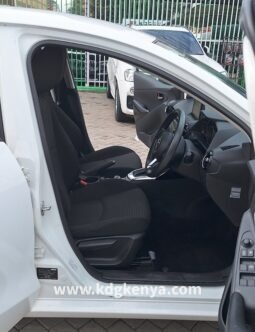 MAZDA – DEMIO (15S) full