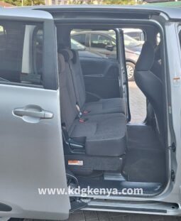 
TOYOTA – SIENTA (X V Package) full									