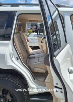 TOYOTA – LAND CRUISER PRADO (TX / 7 SEATER / 4WD) full