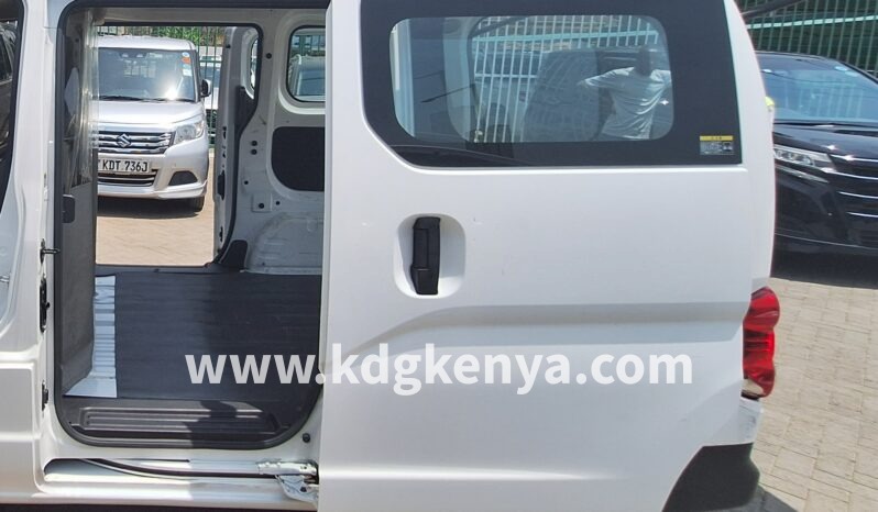 
								NISSAN – NV200 (DX) full									