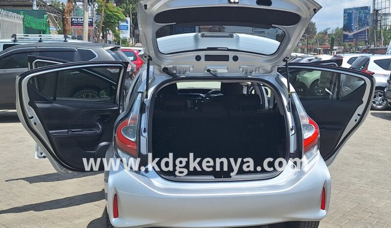 
TOYOTA – AQUA (S GRADE / HYBRID) full									