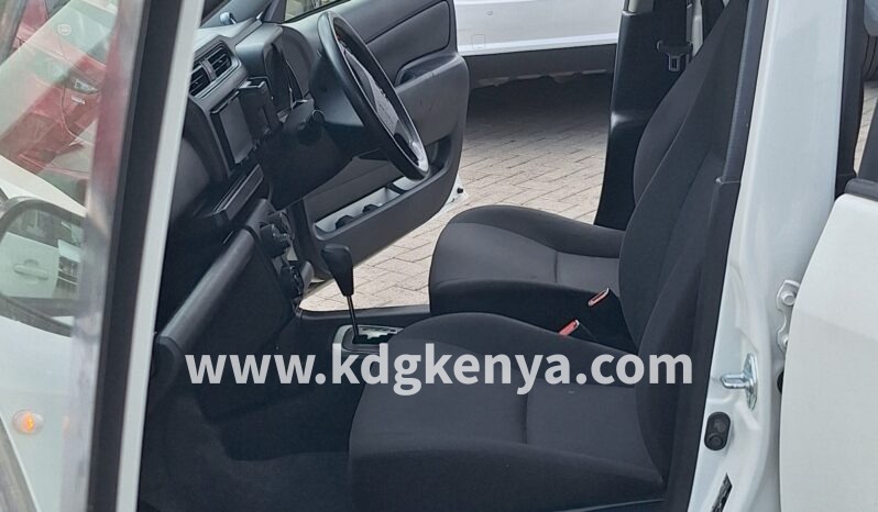 
TOYOTA – PROBOX VAN (DX COMFORT) full									